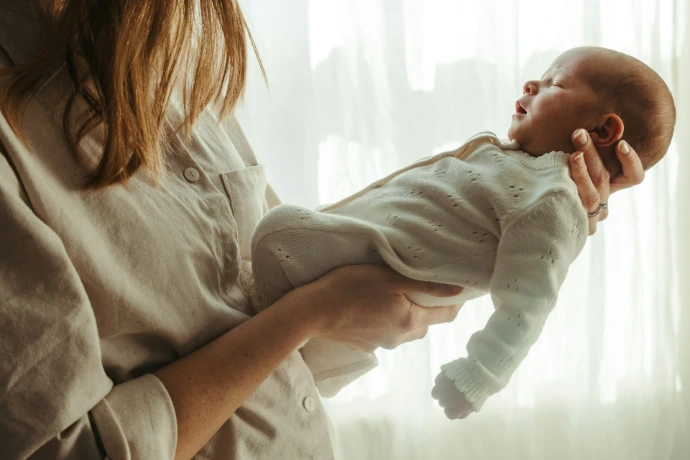 Image d'une maman avec son bébé